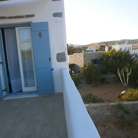 בית נופש Aegean View נאוסה